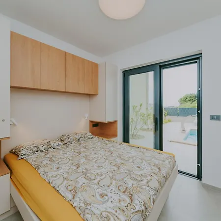 Villa Maha Chandra Novigrad Istria