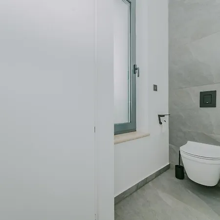 Maha Chandra Villa Novigrad Istria